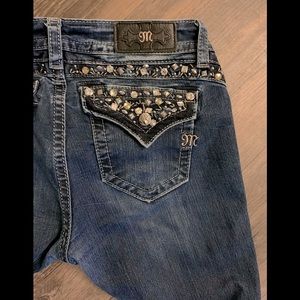 Miss Me Jeans Size: 29 Mid-Rise Slim Boot